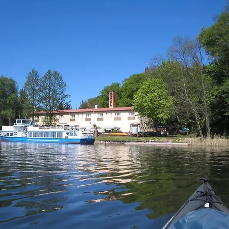 Im Mueritz-nationalpark In Semesterbostad